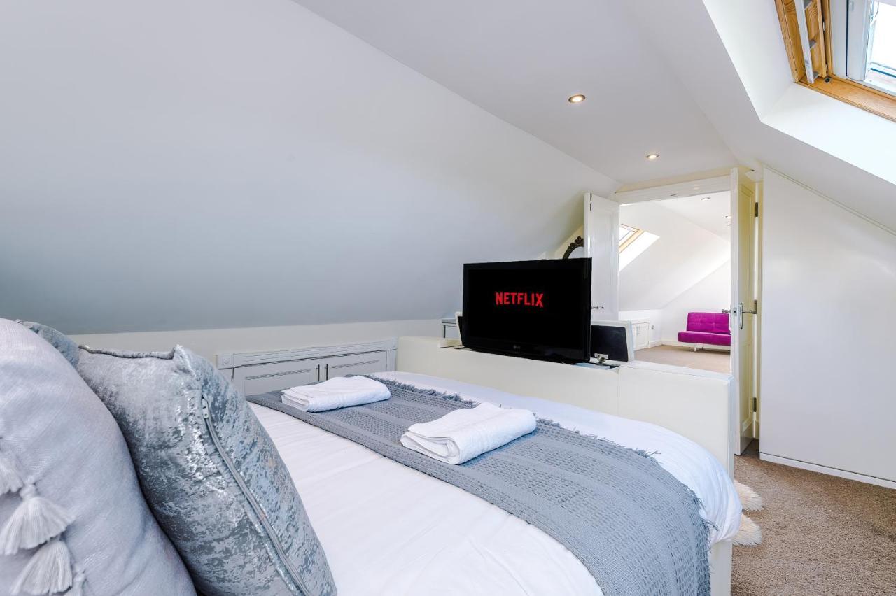 "Woodlands" By Greenstay Serviced Accommodation - Luxury 3 Bed Cottage In North Wales With Stunning Countryside Views & Parking - Close To Glan Clwyd Hospital - The Perfect Choice For Contractors, Business Travellers, Families And Groups Bodelwyddan Eksteriør bilde
